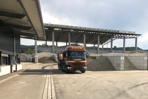 Koch Kieswerk & Transporte Metzingen Metzingen Der SOMMER ist da